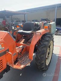 Trattore Kubota 30cv