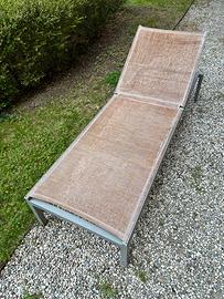 Lettino Kettal modello Via