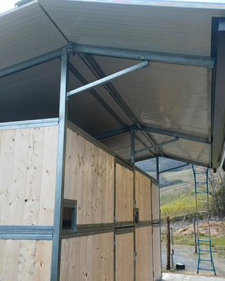 Capannine box porta balloni fence per cavalli