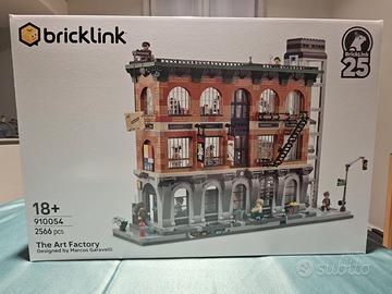 LEGO 910054 - The Art Factory Brown Box