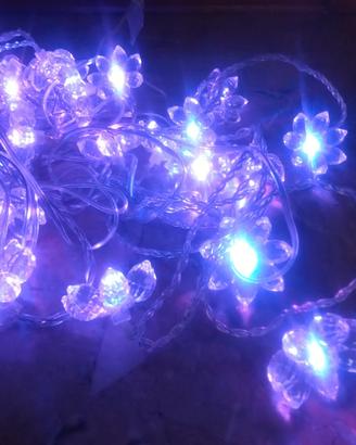 Luci natalizie catenaria 20 fiori led iridescenti