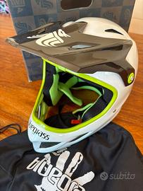Casco MTB DH bici tg.L  Bluegrass
