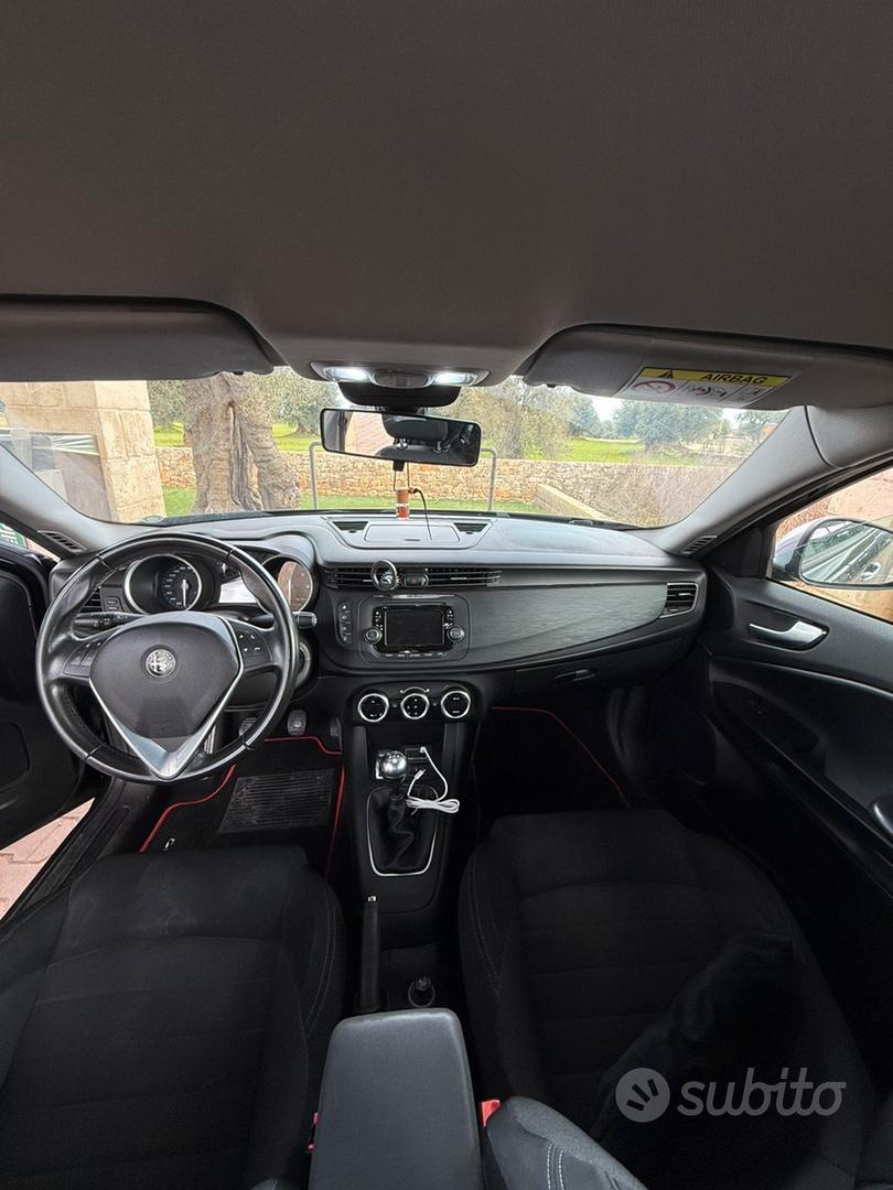 Alfa Romeo Giulietta 2017 photo 5