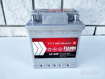 Batteria 44 AH per autovettura