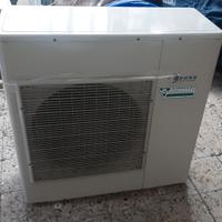 Pompa di calore Rhoss 