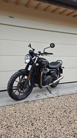 Triumph Street Twin 900