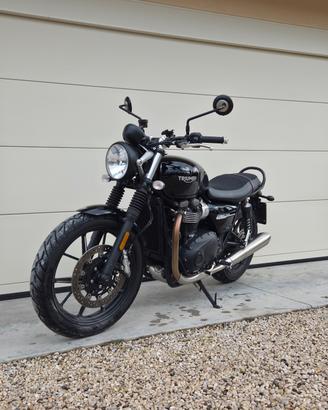 Triumph Street Twin 900