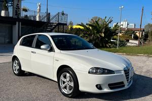 Alfa Romeo 147 1.9 JTD (120) 5 porte Progression