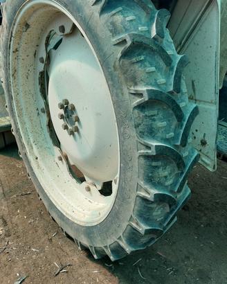 pneumatici trattore  230/95 R40 Kleber