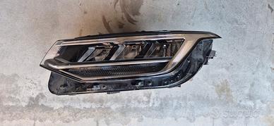 faro anteriore tiguan 2022