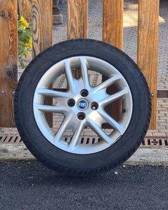 4 Cerchi in Lega Fiat Punto con Gomme Invernali