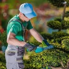 Custode, tuttofare, manutentore giardiniere