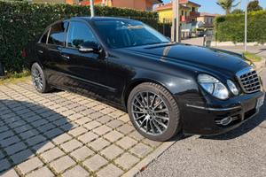 Mercedes benz e320