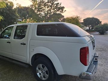 Hard Top con vetri oscurati per  Nissan Navara