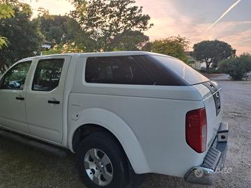 Hard Top con vetri oscurati per  Nissan Navara