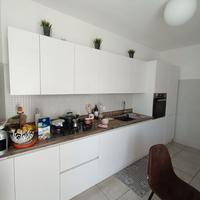 CUCINA LACCATO BIANCO PARI AL NUOVO