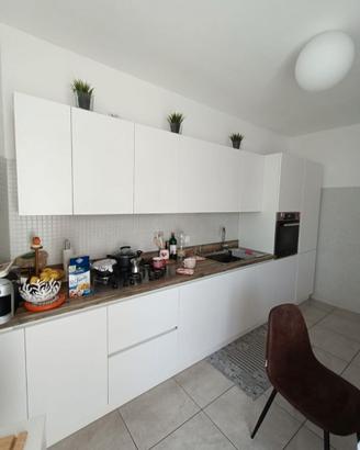 CUCINA LACCATO BIANCO PARI AL NUOVO
