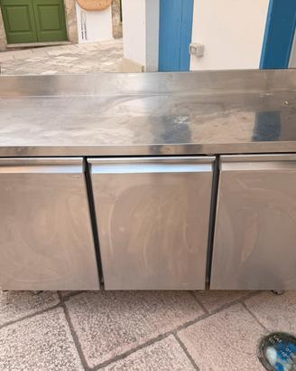 Banco frigo 3 sportello 150x60