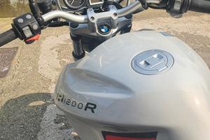 BMW R1200R 