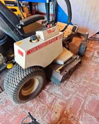 Grasshopper 124 Zero Turn 24 HP – Tagliandato, kit