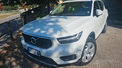 Volvo XC 40 anno 2021 in perfettissime condizioni
