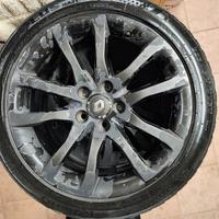 4 cerchi in lega da 18 + pneumatici 225/45 R18 95V