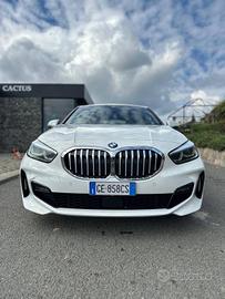 Bmw 118 118d 5p. Msport