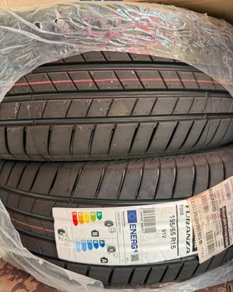 2 Pneumatici nuovi turanza 195 / 65 / R15
