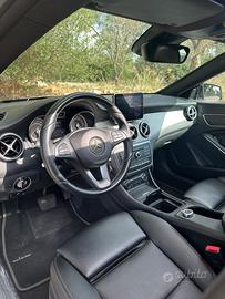 mercedes CLA 200 allestimento amg
