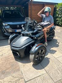 CanAm Bombardier F3 Spyder se  1330 cc.