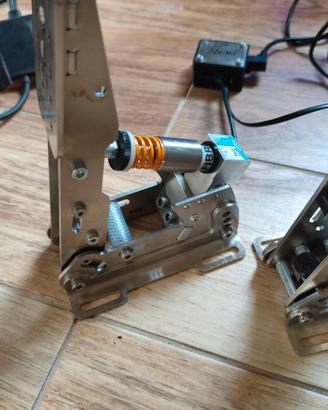 pedaliera DC Simracing DC2