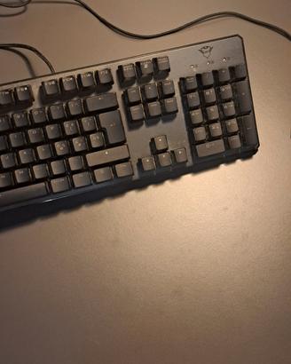 tastiera e mouse trust da gaming