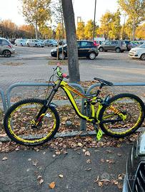 Giant Glory 27.5 2016