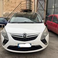 Ricambi Opel Zafira Tourer 2.0 CDTi 130cv del 2011