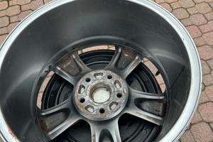 4. Cerchi.  Per  Volkswagen t5 t6