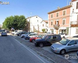 Negozio ristrutturato a Chiaravalle