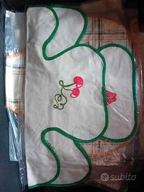 Copricestino/centrotavola ricamato