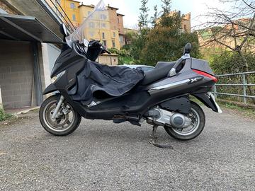 PIAGGIO XEVO 250