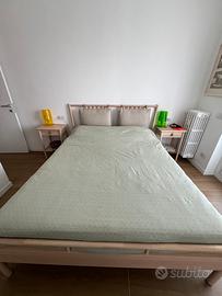 Letto, 2 comodini e materasso Ikea