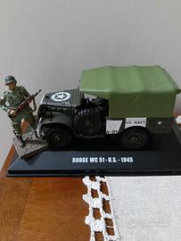 Veicolo militare USA 1945 Dodge con soldato Usa
