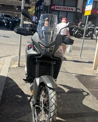 Honda transalp 750