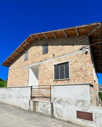 CASA INDIPENDENTE A BUCCHIANICO