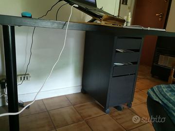 scrivania + cassettiera