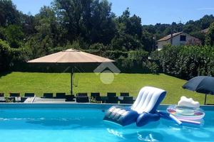 3 LOCALI A VERANO BRIANZA