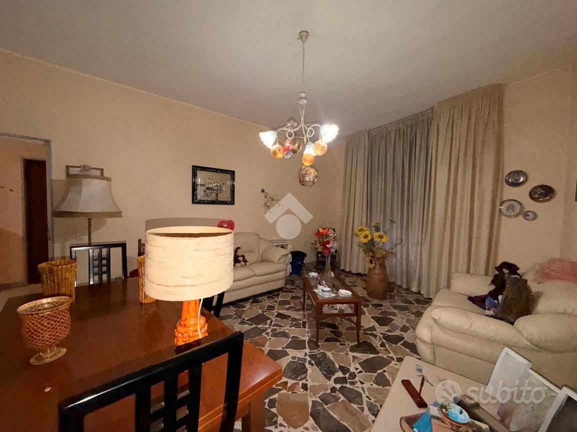 2 LOCALI A SANTERAMO IN COLLE - Vista 2