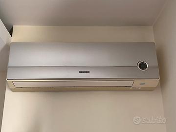 Split unità interna condizionatore Samsung
