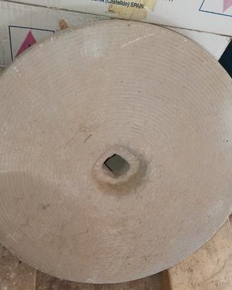Mola antica in pietra arenaria - Diametro 38,5 cm