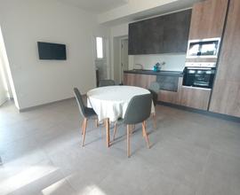 Rifinitissimo appartamento in villa arredato