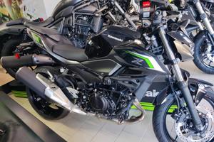 KAWASAKI Z500 TUA AL 50% CON BIKE BACK