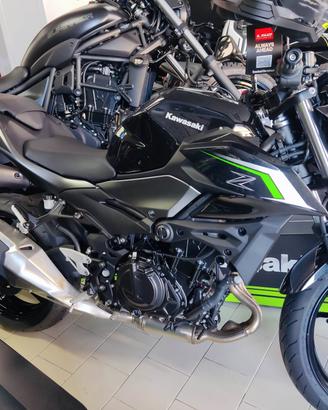 KAWASAKI Z500 TUA AL 50% CON BIKE BACK